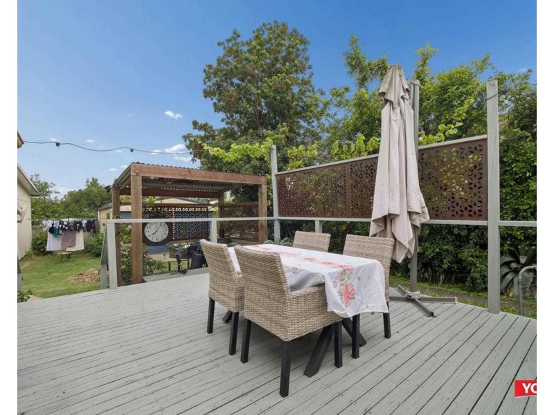 23 Doyle St, Silkstone QLD 4304