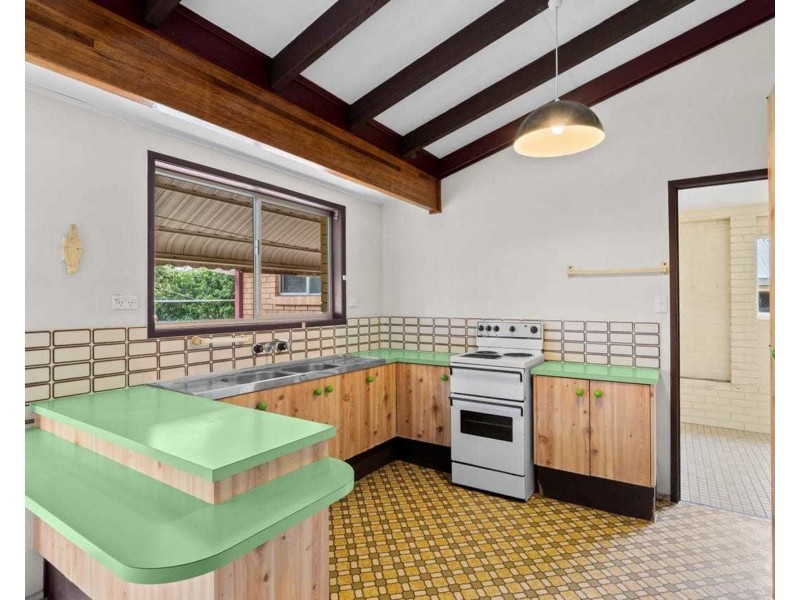 6 Nubara St, Mansfield QLD 4122