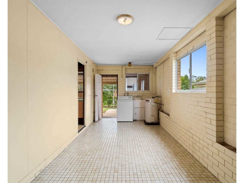 6 Nubara St, Mansfield QLD 4122