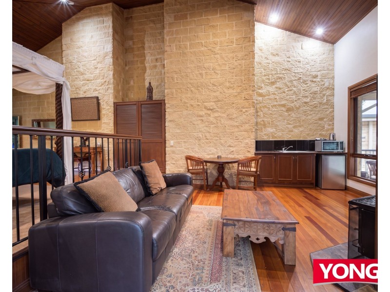 123 & 129 Alpine Terrace (The Escarpment Retreat & Day Spa), Tamborine Mountain QLD 4272
