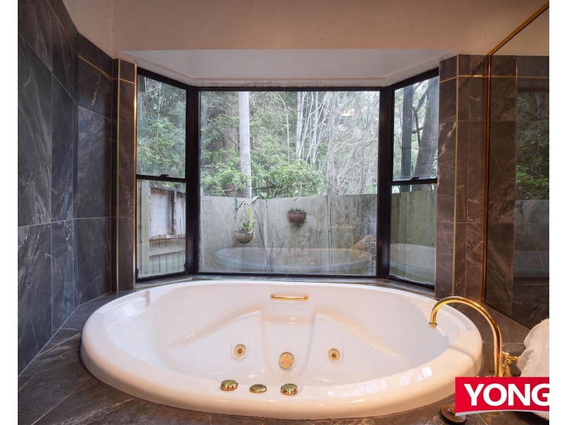 123 & 129 Alpine Terrace (The Escarpment Retreat & Day Spa), Tamborine Mountain QLD 4272