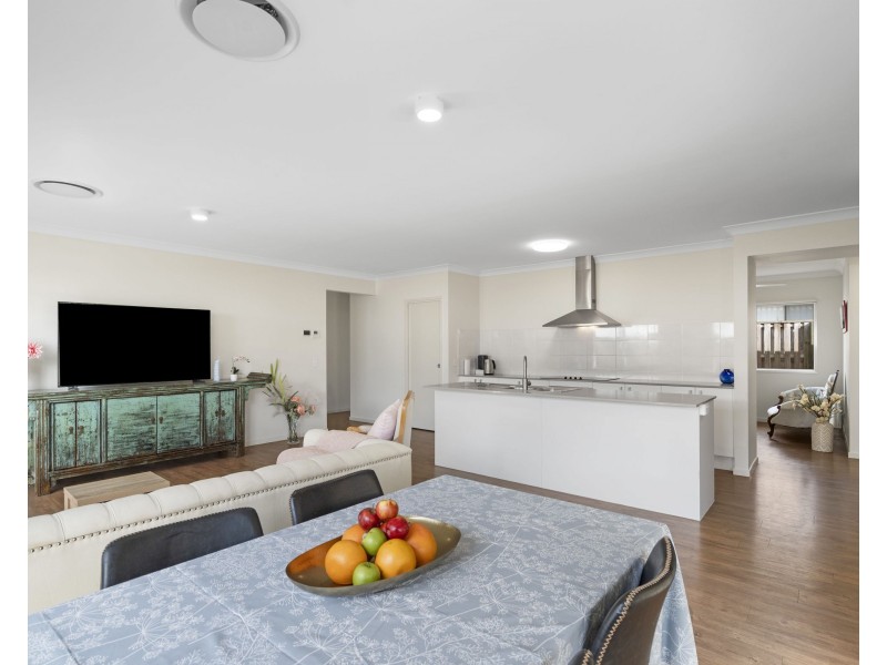 93 Girtin Circuit, Pimpama QLD 4209