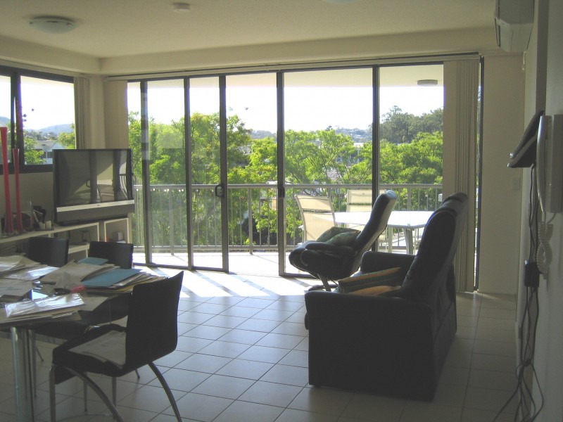 1035/18 Manning St, Milton QLD 4064
