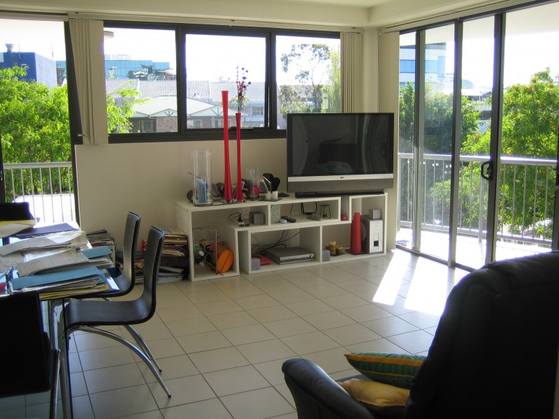 1035/18 Manning St, Milton QLD 4064