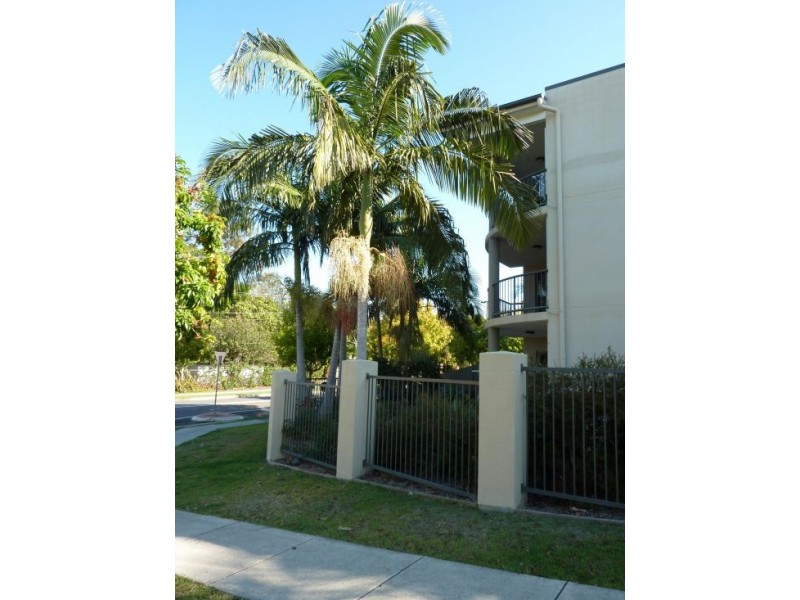 18/4-8 Omeo Street, Macgregor QLD 4109