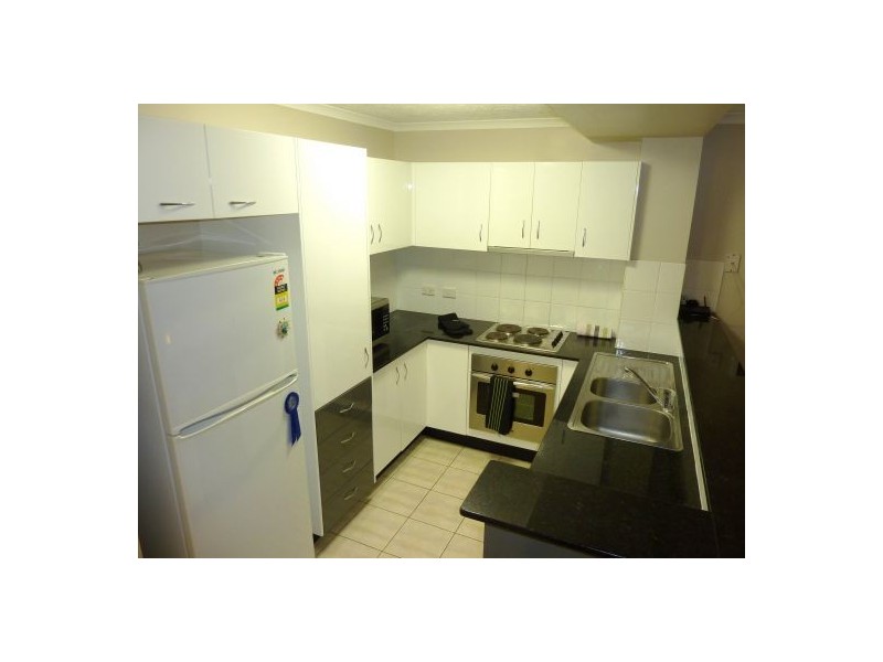 18/4-8 Omeo Street, Macgregor QLD 4109