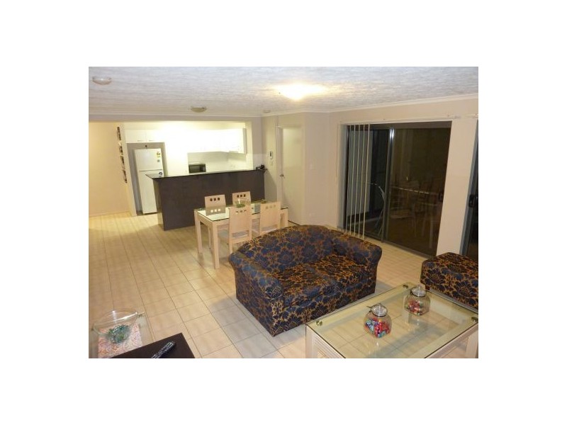 18/4-8 Omeo Street, Macgregor QLD 4109