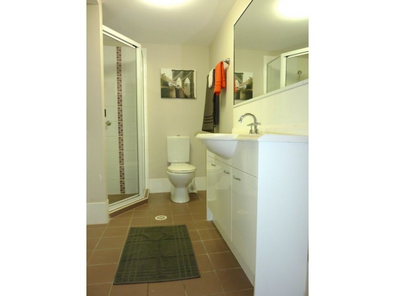 18/4-8 Omeo Street, Macgregor QLD 4109