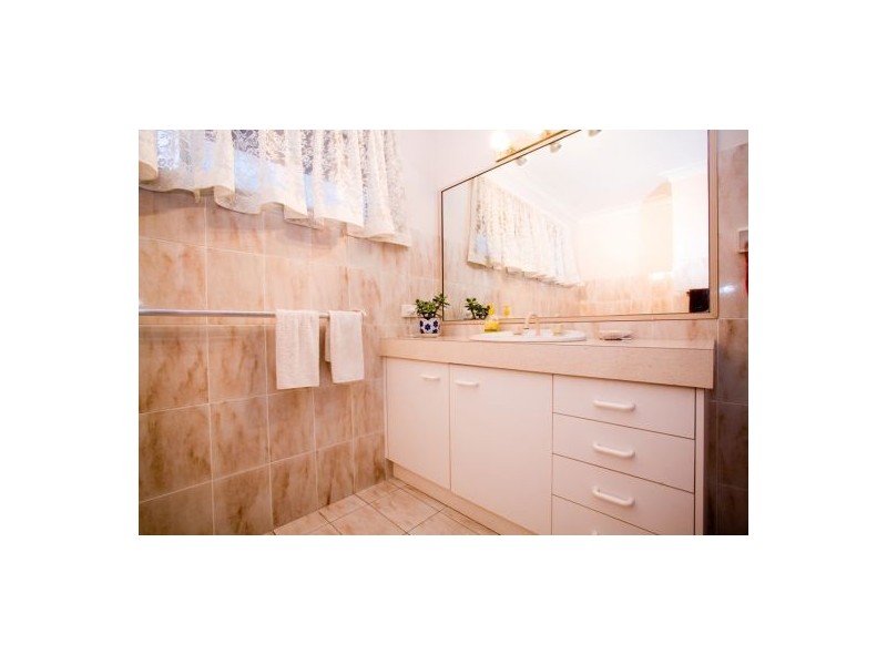 19 McKinley Court, Stretton QLD 4116