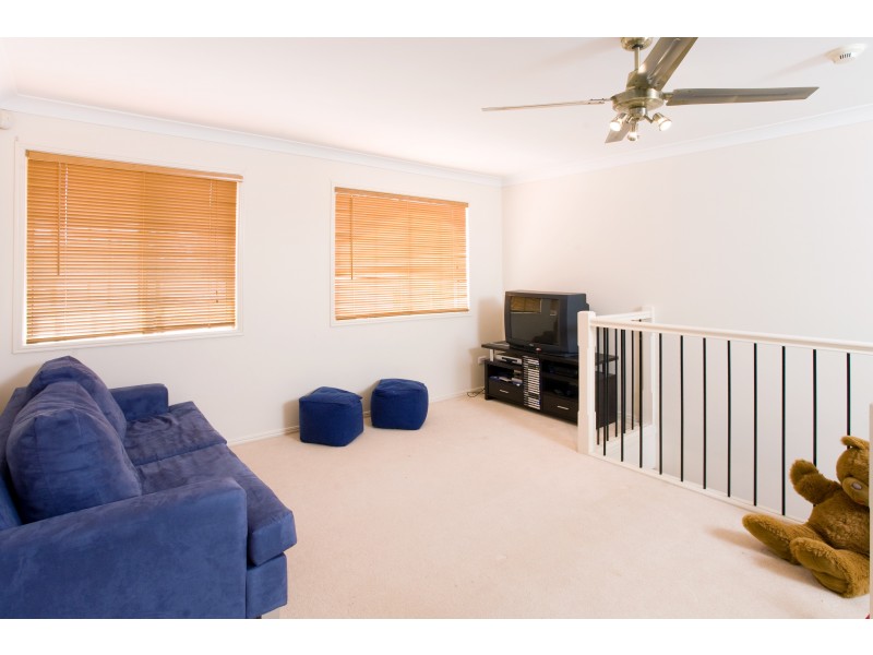 30 Lexington Pl, Sunnybank Hills QLD 4109