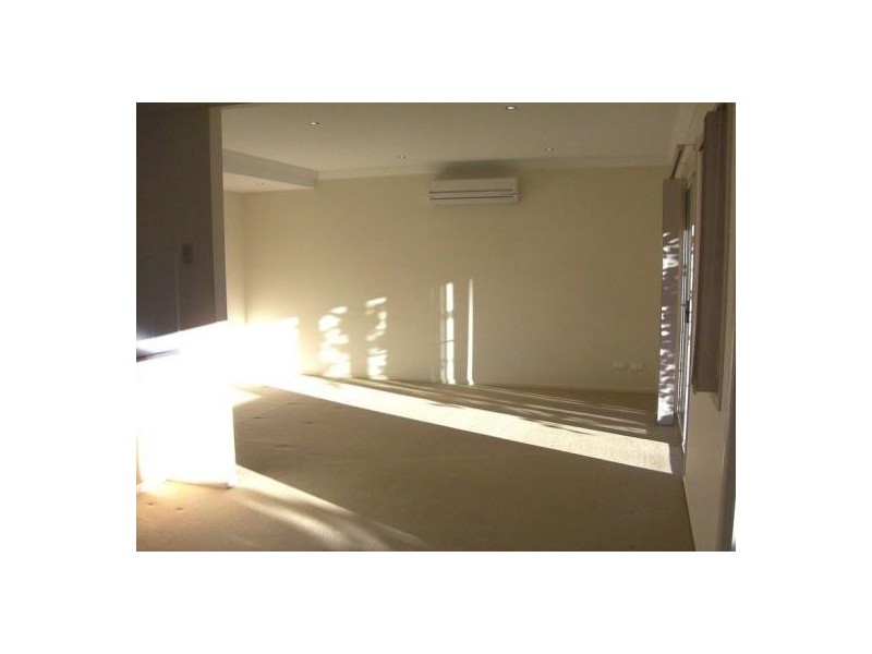 1/5 Bramston Terrace, Herston QLD 4006