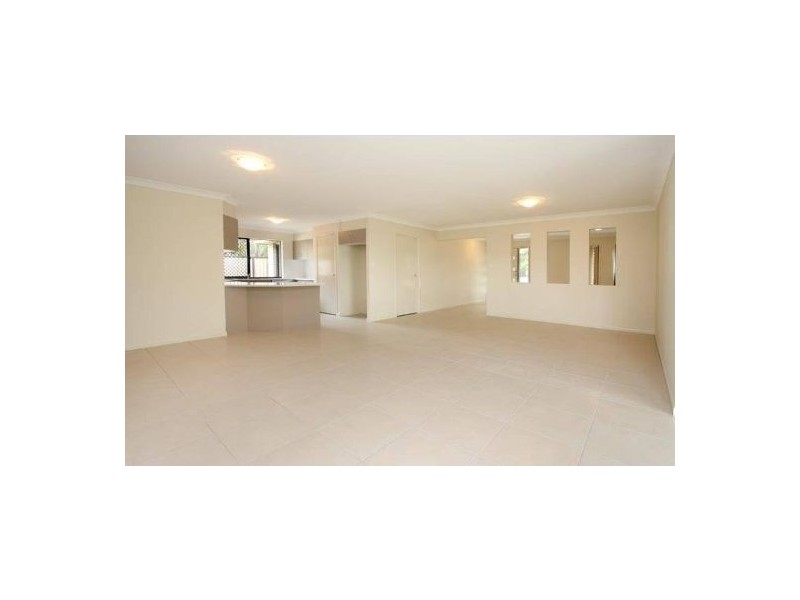 140 Middle Road, Boronia Heights QLD 4124