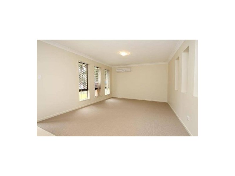 140 Middle Road, Boronia Heights QLD 4124