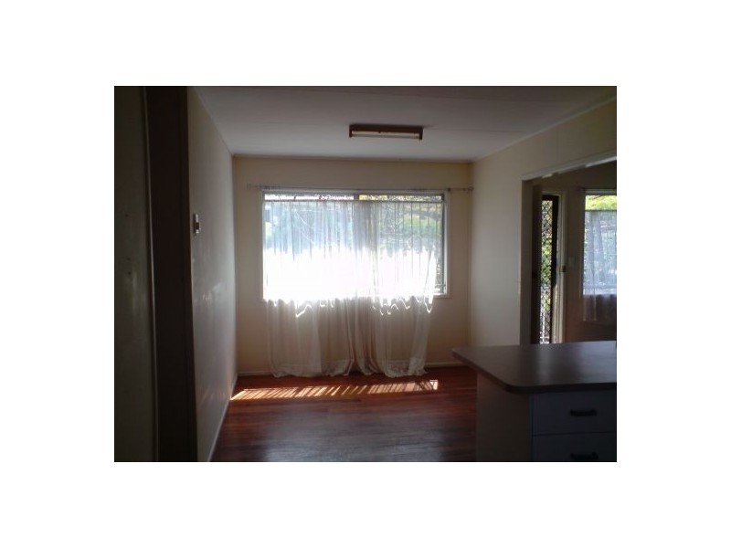 26 Ash Avenue, Woodridge QLD 4114