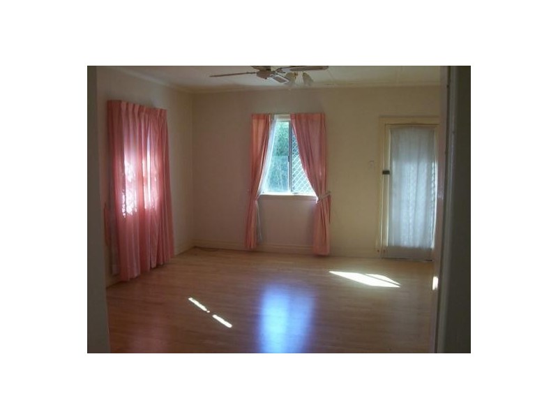 34 Mains Road, Sunnybank QLD 4109