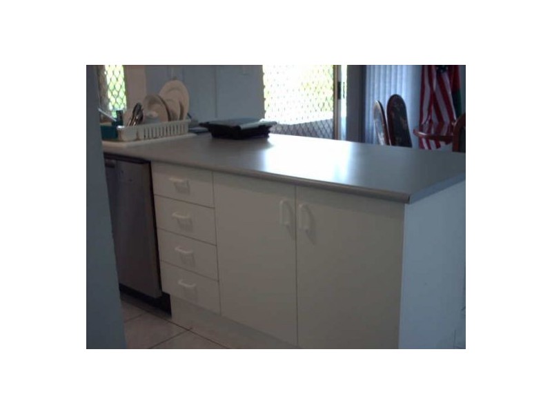 8 Moneghetti Place, Calamvale QLD 4116