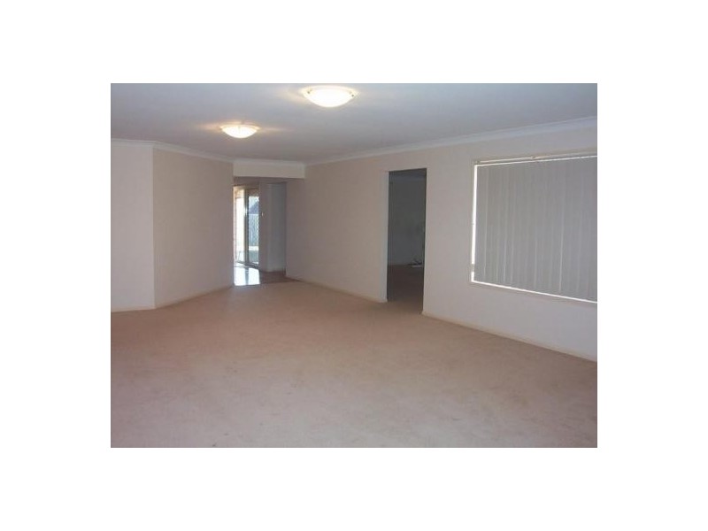 73 Lancaster Circuit, Stretton QLD 4116