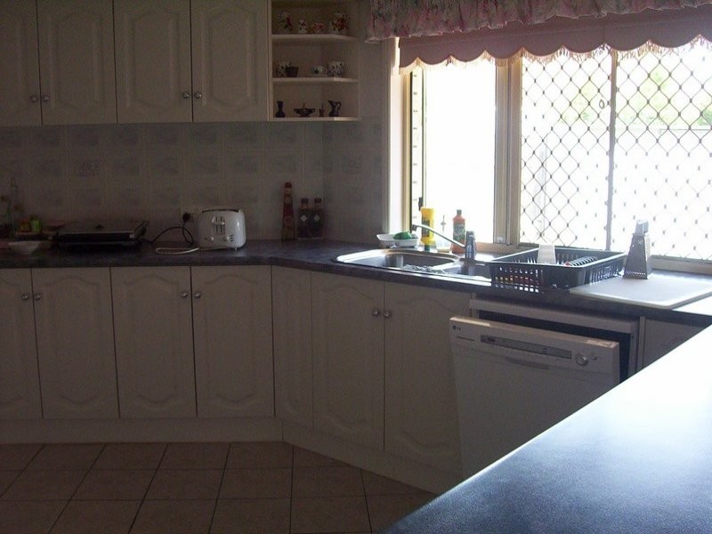 99 Golden Rain Place, Stretton QLD 4116