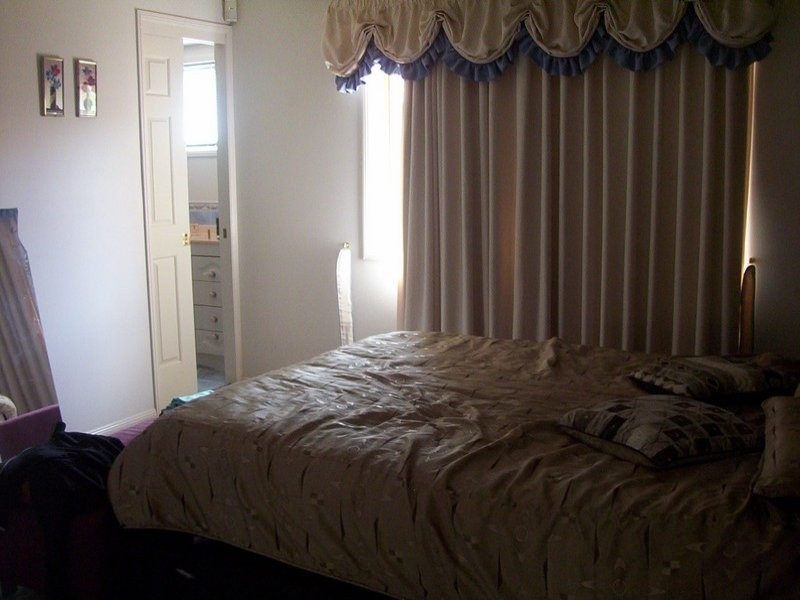 99 Golden Rain Place, Stretton QLD 4116