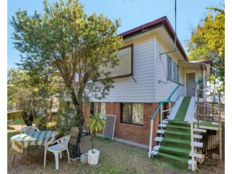 9 Landsdowne Street, Coorparoo QLD 4151