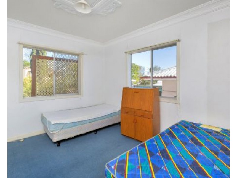 9 Landsdowne Street, Coorparoo QLD 4151