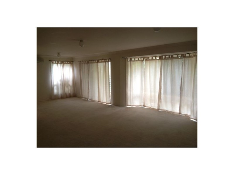 10 Curtis Place, Calamvale QLD 4116