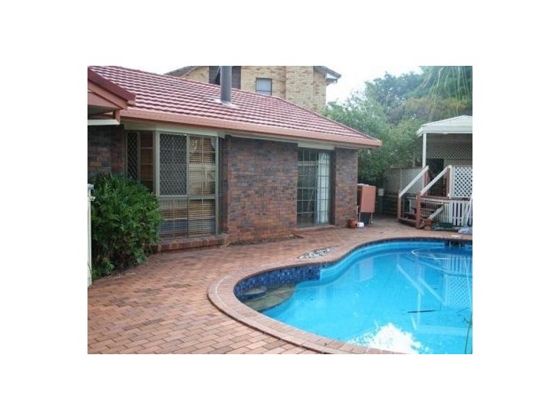 53 Metropole Street, Robertson QLD 4109