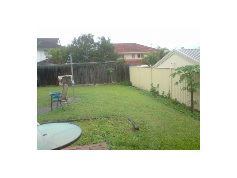 27 Estoril Street, Robertson QLD 4109