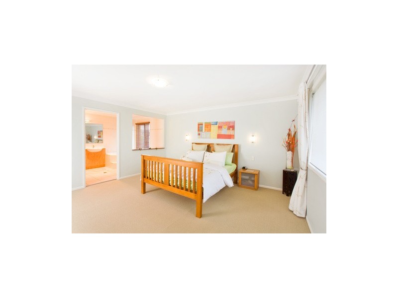 Stretton QLD 4116