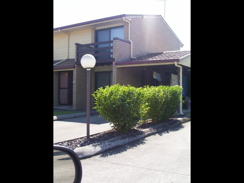4/26 Charles Avenue, Woodridge QLD 4114