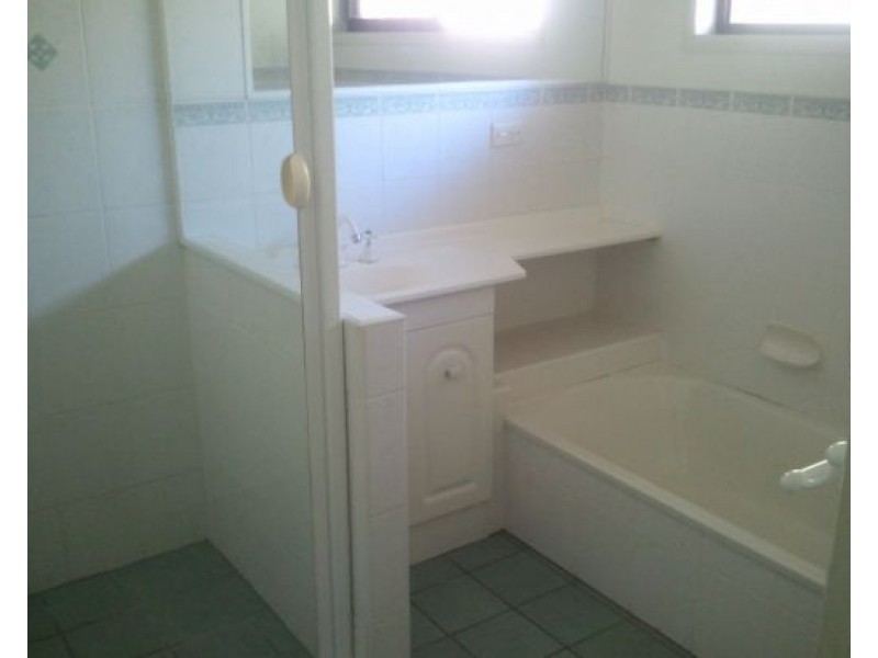 3 Thulimbah Street, Coopers Plains QLD 4108