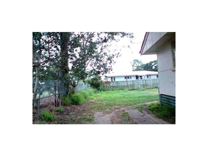 5 Hayden Street, Riverview QLD 4303