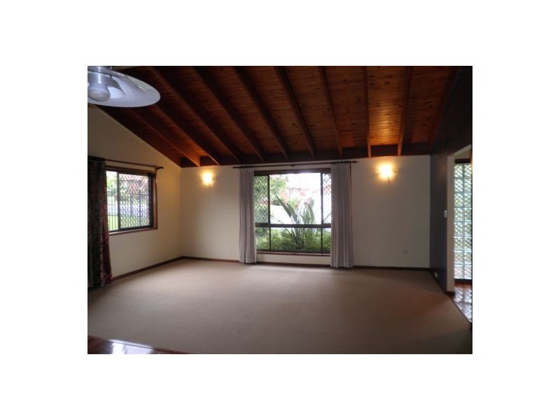 19 Snowberry Street, Sunnybank Hills QLD 4109