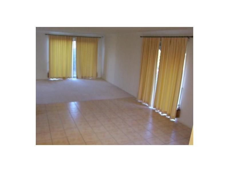 10 Livingstone Place, Kuraby QLD 4112