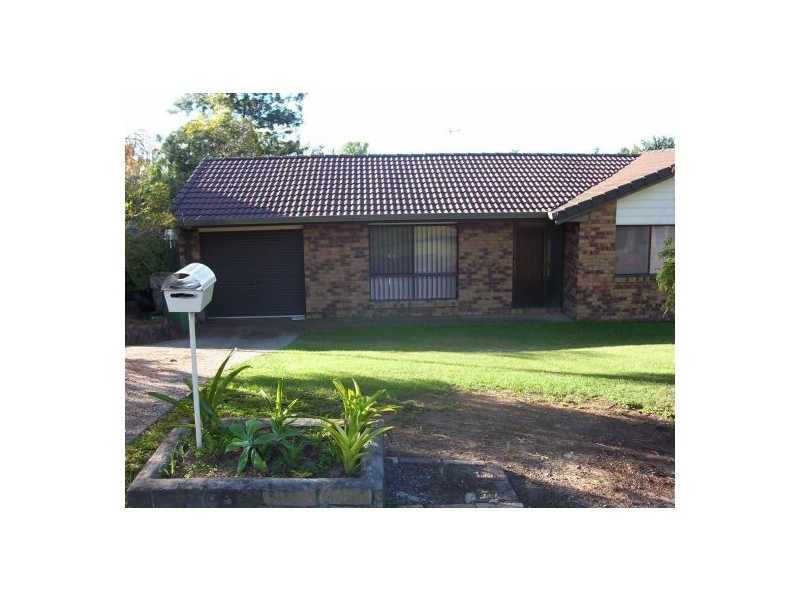39 Silvertop Street, Hillcrest QLD 4118