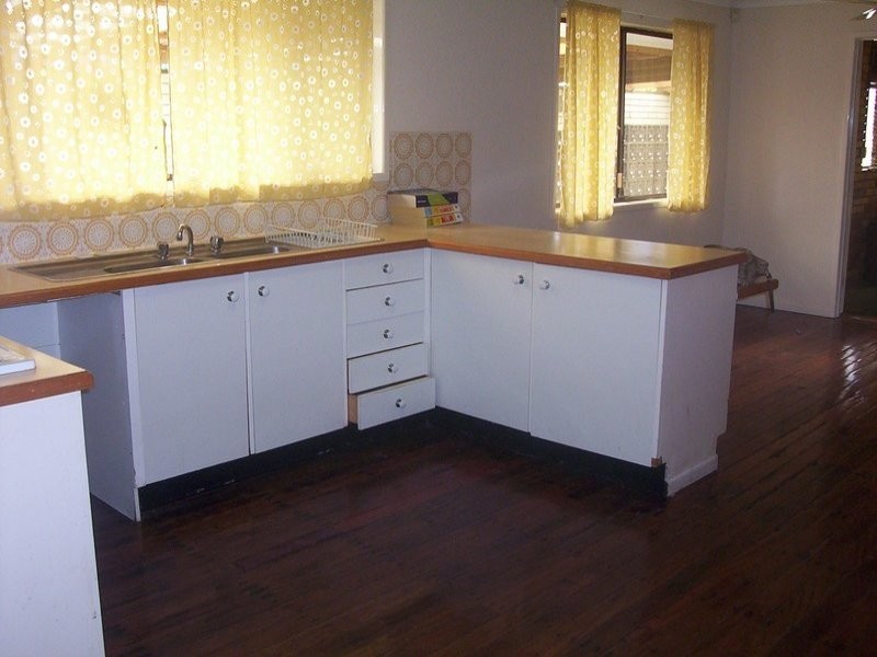 1 Midwood Street, Wishart QLD 4122