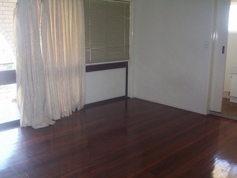 1 Midwood Street, Wishart QLD 4122