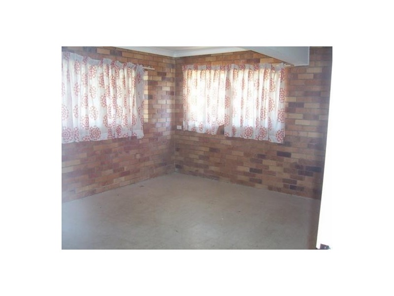 1 Midwood Street, Wishart QLD 4122