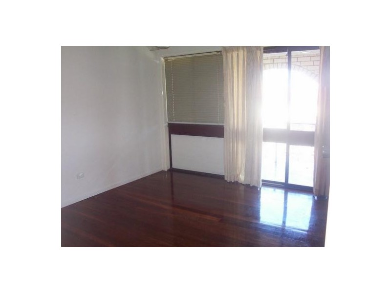 1 Midwood Street, Wishart QLD 4122