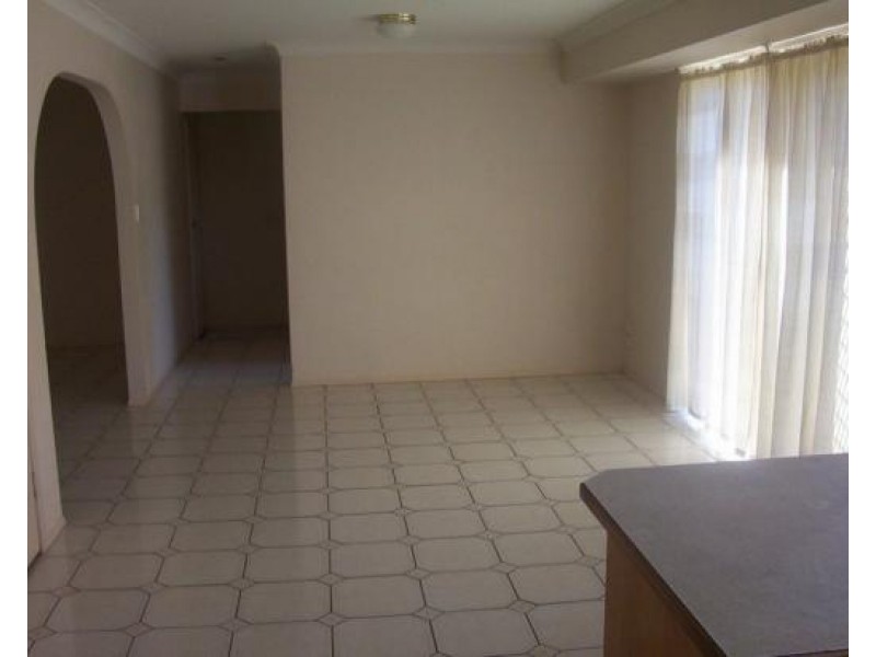 1 Orania Crescent, Calamvale QLD 4116