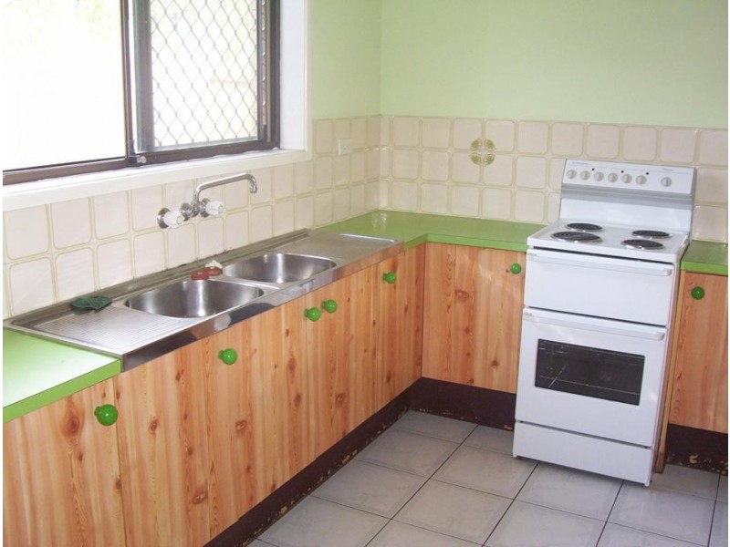 4/26 Charles Avenue, Logan Central QLD 4114