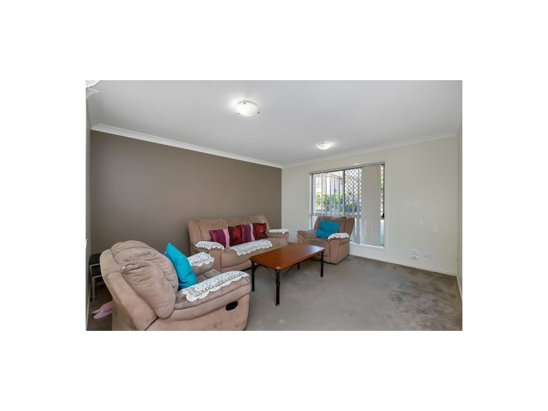 2 Mead Pl, Calamvale QLD 4116