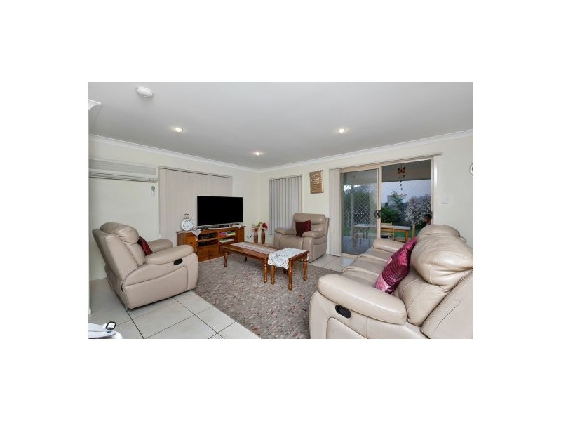 2 Mead Pl, Calamvale QLD 4116