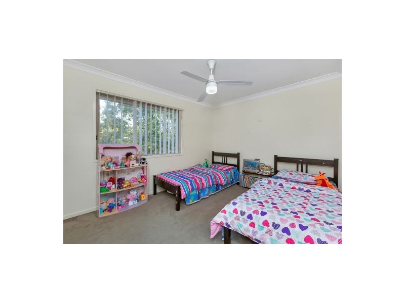 2 Mead Pl, Calamvale QLD 4116