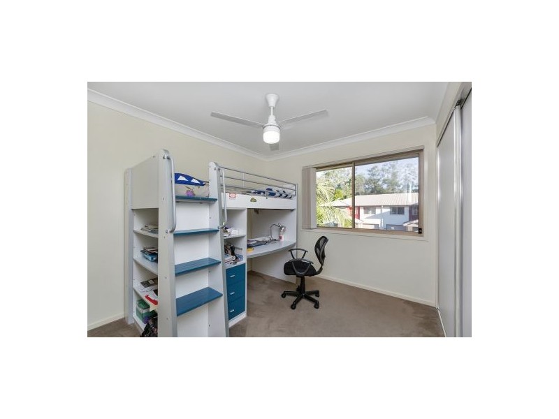 2 Mead Pl, Calamvale QLD 4116