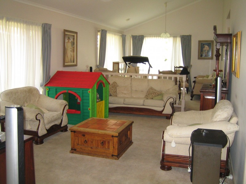 Stretton QLD 4116