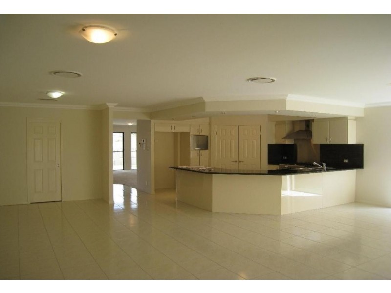 Stretton QLD 4116