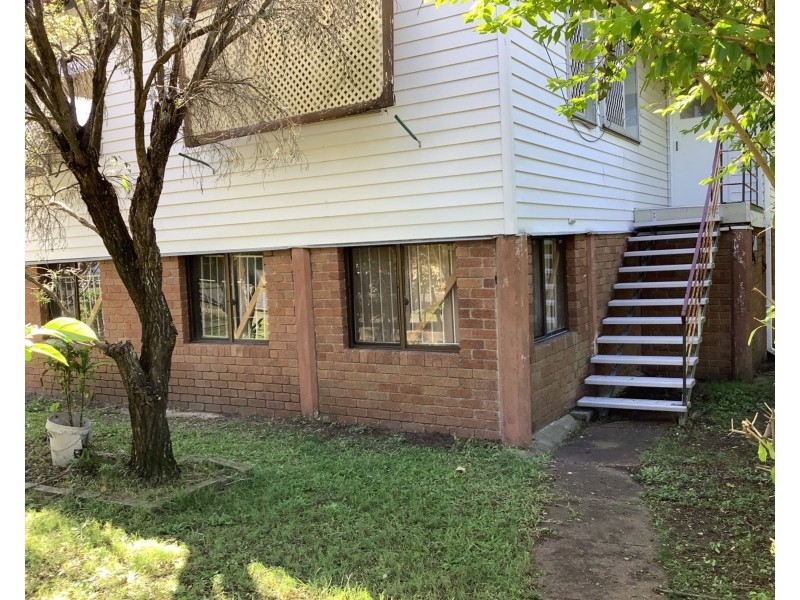 9 Landsdown Street, Coorparoo QLD 4151