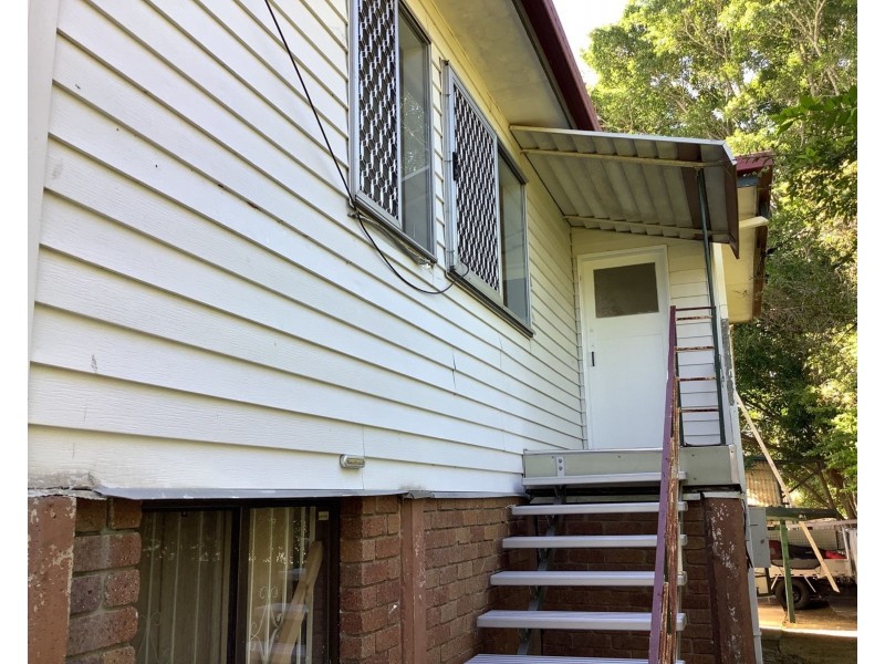 9 Landsdown Street, Coorparoo QLD 4151