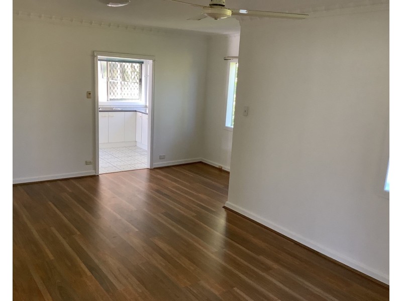 9 Landsdown Street, Coorparoo QLD 4151